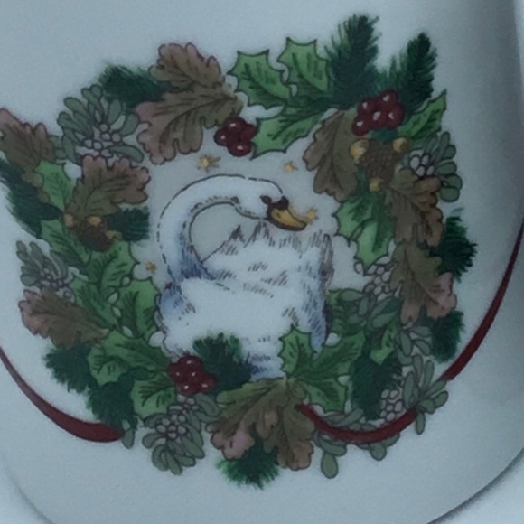 Vintage Macy’s All the Days of Christmas Mugs - Picture 2 of 9